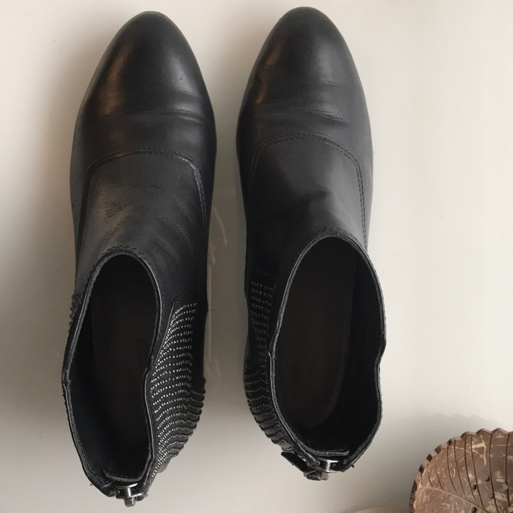 Pour La Victoire Keon Short Back Studded Booties - Picture 3 of 8